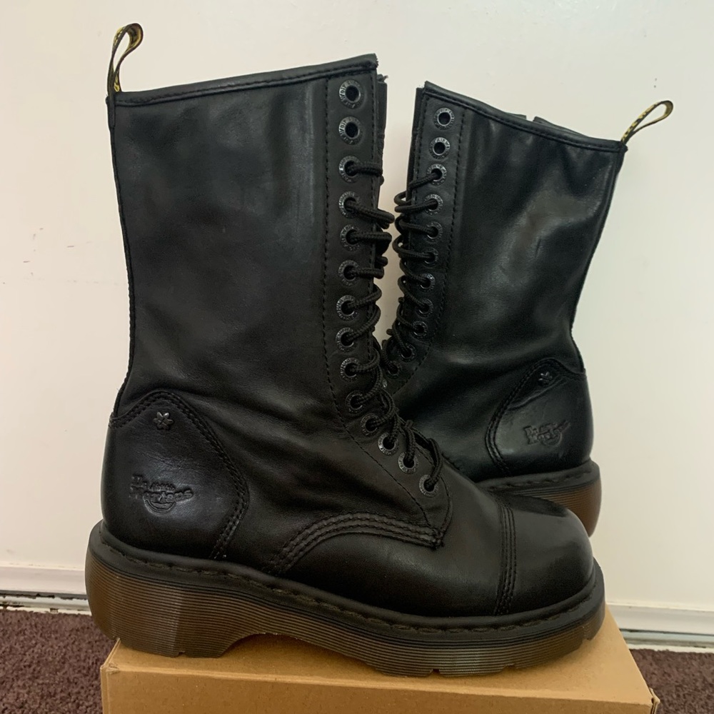 Dr martens miranda boots